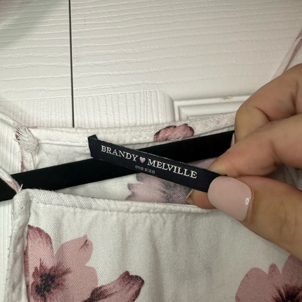 Brandy Melville Abigail Dress - Picture 4 of 6